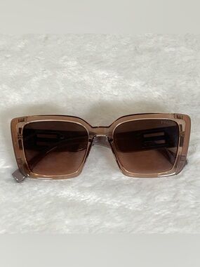 Prada 8931A Oversized Square Sunglasses Nude Brown Gradient Italy 50-20-143